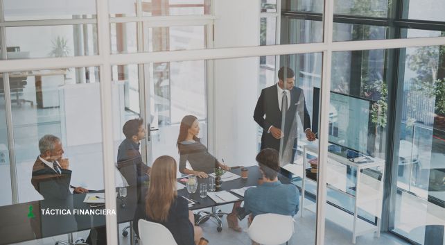 forma jurídica adecuada al constituir una empresa asesoría en Santander Táctica Financiera