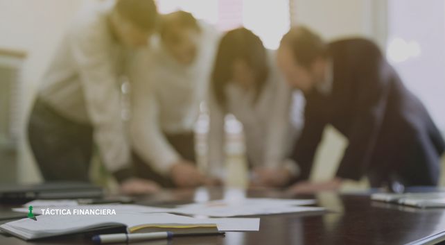 forma jurídica adecuada al constituir una empresa asesoría en Santander Táctica Financiera